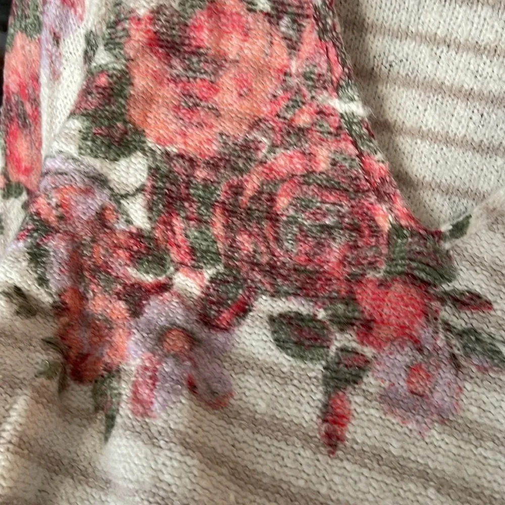 Free People Bed of Roses Sweater SZ M - Picture 10 of 11